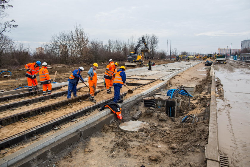 Trasa tramwajowa przy ul. Unii Lubelskiej na półmetku