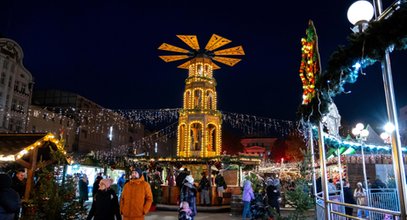 Tłumy ruszą wkrótce na jarmark świąteczny w Poznaniu. Turyści już są przerażeni. "Gorszego dworca nie widziałam"