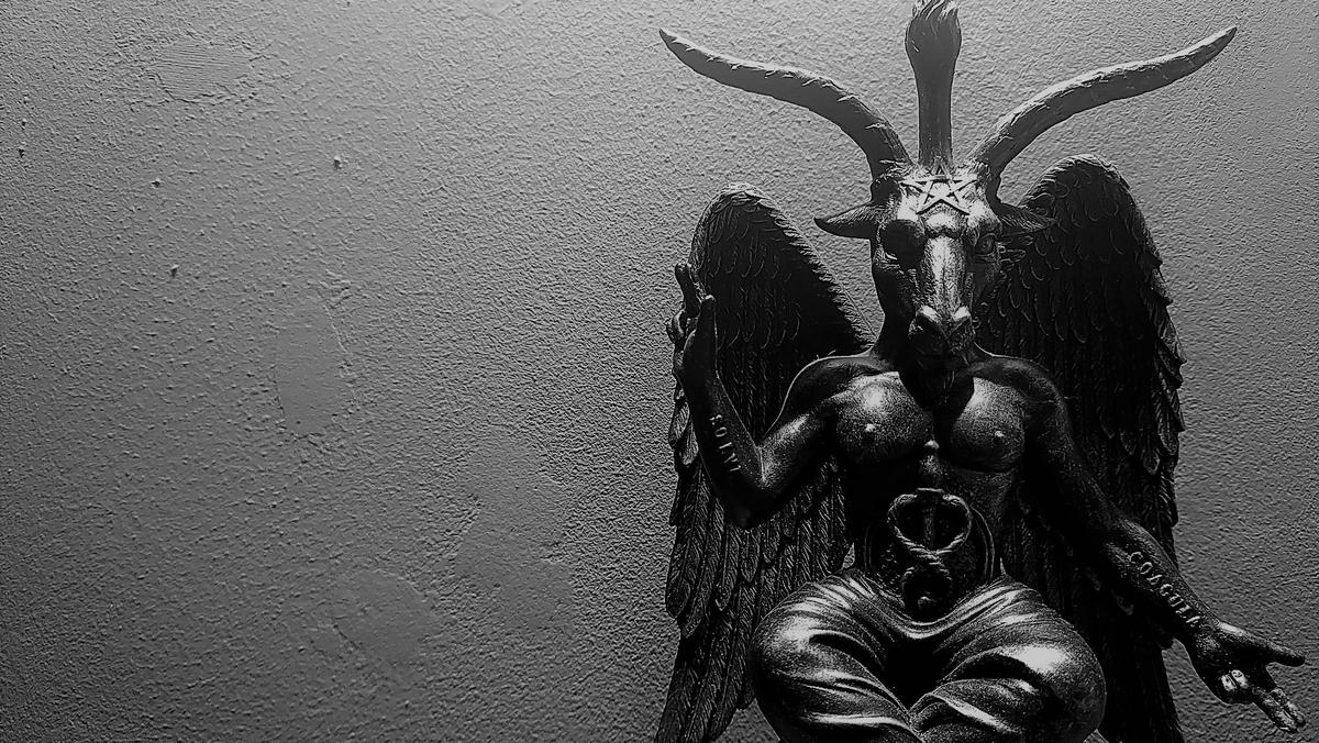 Figurka Bafometa z ołtarza satanistki Vuori