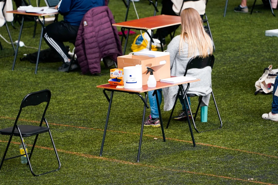 Učenici polažu ispite na otvorenom u Oslu