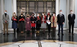 Protesty przeciwko "lex Czarnek". Opozycja: Nie dla powrotu szkoły do czasów PRL