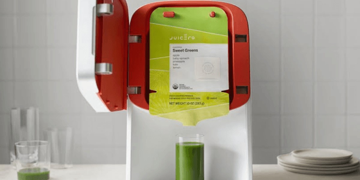 Wyciskarka firmy Juicero. Od stycznia trzeba zapłacić za nią zaledwie 400 dolarów - wcześniej kosztowała 700