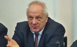 Niesiołowski: Andrzej Duda skłamał Barackowi Obamie! To oszustwo. Oszustwo!