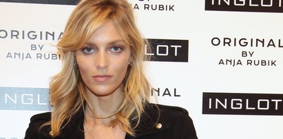 Anja Rubik stawia na luz