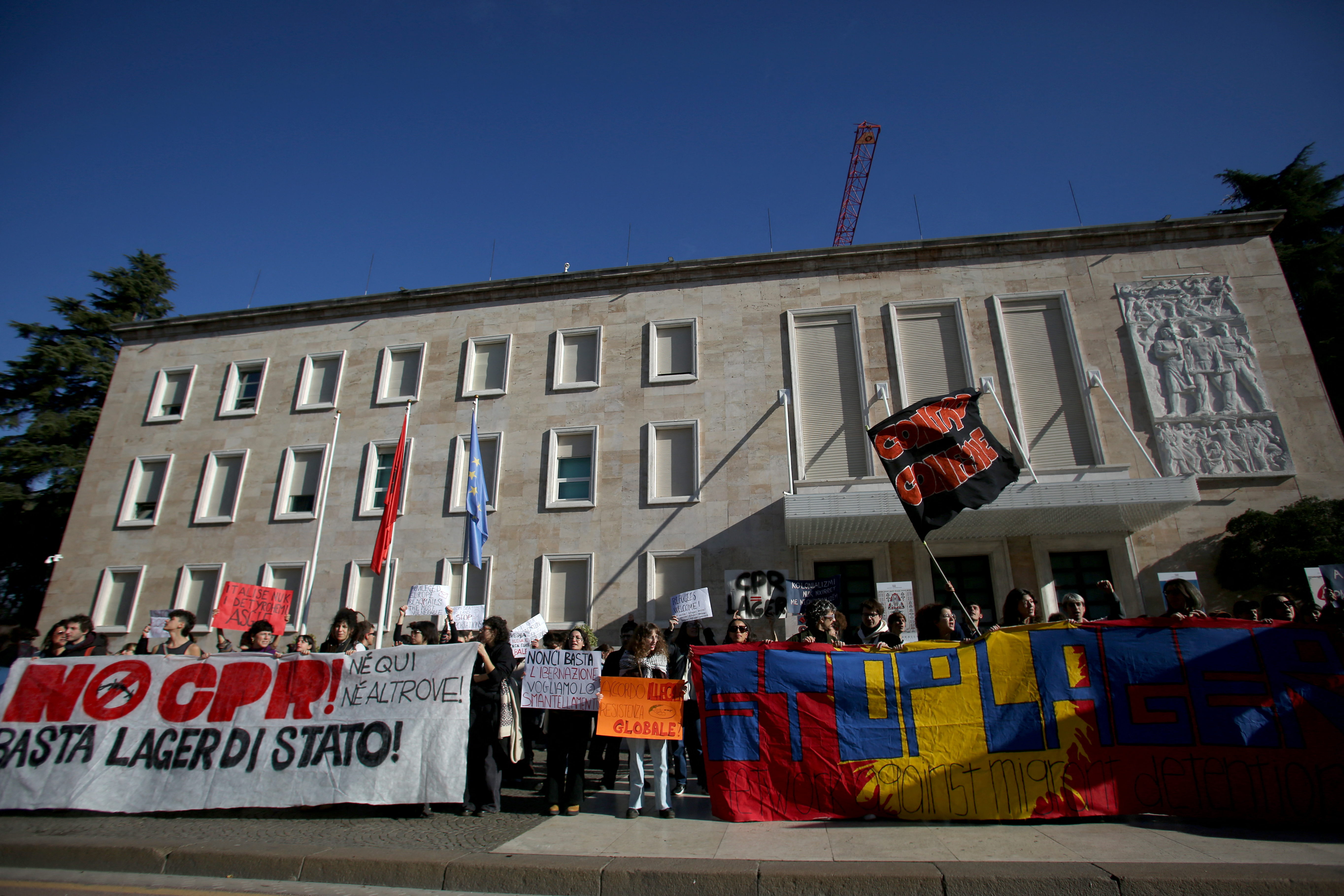Torino: riceve permesso soggiorno già scaduto da un mese