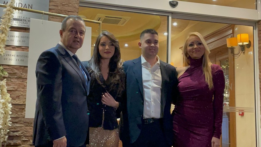 Ivica Dačić sa porodicom