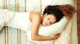 Spanie na boku pomaga oczyszczać mózg
