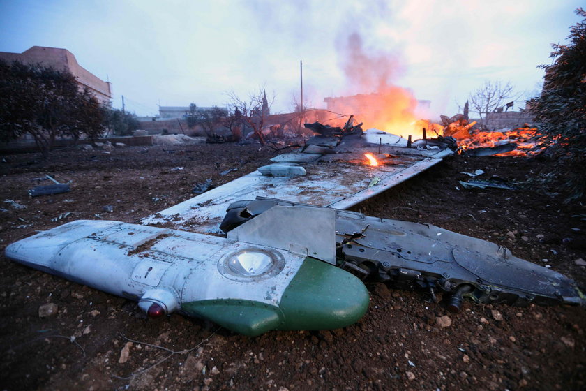 Sarqeb, Syria. Rebelianci zestrzelili rosyjski samolot szturmowy Su-25