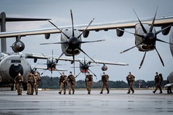 USA zostawiły w Kabulu 73 samoloty, śmigłowce i pojazdy wojskowe. "Sprzęt był bezużyteczny"