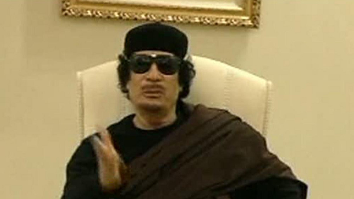 Prokurator Międzynarodowego Trybunału Karnego (MTK) wystąpił z wnioskiem do sędziów o wydanie nakazu aresztowania przywódcy Libii Muammara Kadafiego, jego syna Saifa al-Islama oraz szefa wywiadu Abdullaha al-Senussiego.