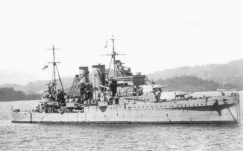 HMS Exeter to jeden z brytyjskich okrętów, który został zatopiony podczas bitwy na Morzu Jawajskim. Jego wrak zniszczyli nielegalni złomiarze