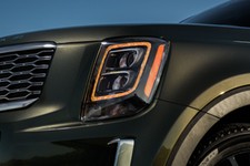 Najlepszy samochód świata. "Mocno kontrowersyjny, ale imponuje technicznie"