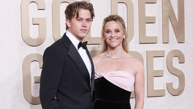 Reese Witherspoon
pojawiła się na Złotych Globach z synem. 20-latek to cała mama!