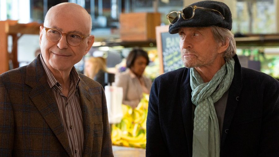 Alan Arkin jako Norman Newlander i Michael Douglas jako Sandy Kominsky w serialu "The Kominsky Methody" (2018-21)