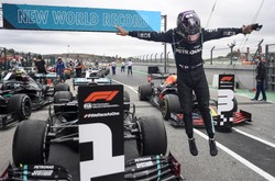 Lewis Hamilton najszybszy w Portugalii. To jego 92. zwycięstwo w karierze