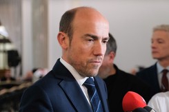 Budka krytykuje Sikorskiego. 'Powinien bardziej pilnować tego, co mówi'