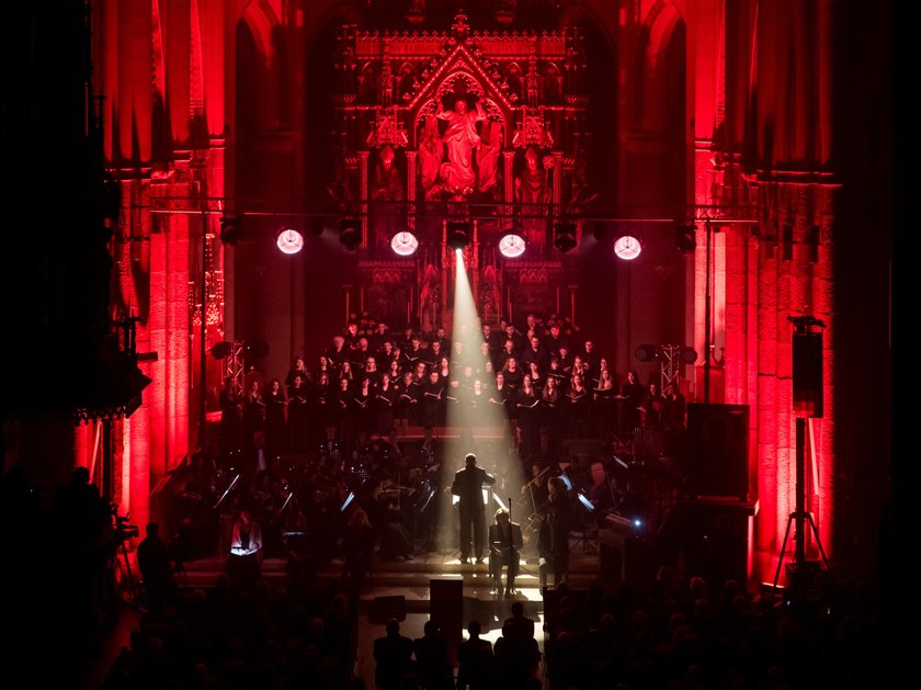 KONCERT CHARYTATYWNY NA RZECZ ODBUDOWY NOTRE-DAME