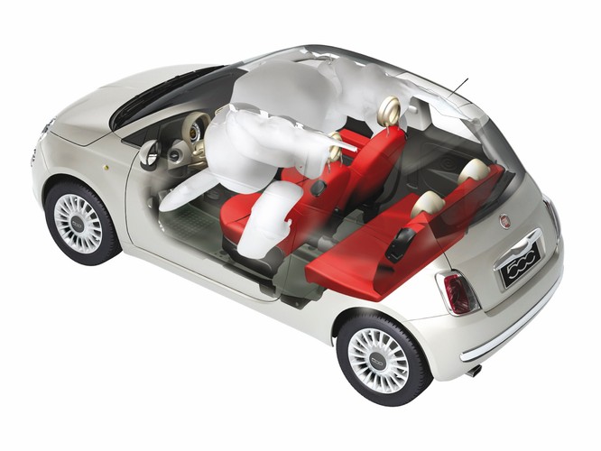 Wnętrze wysłano 7 poduszkami powietrznymi