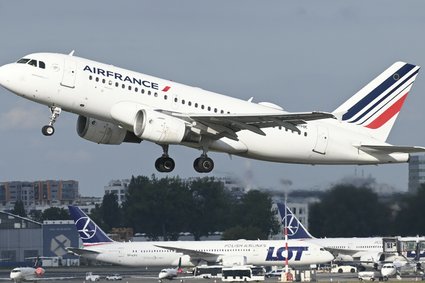 Związkowcy z Air France: piloci są przepracowani, 10 proc. ma depresję