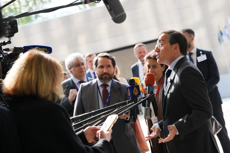 Hose Manuel Albares Bueno uoči sastanka ministara spoljnih poslova u Luksemburgu 21. aprila 