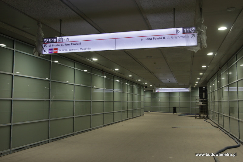 II linia metra - stacja ONZ