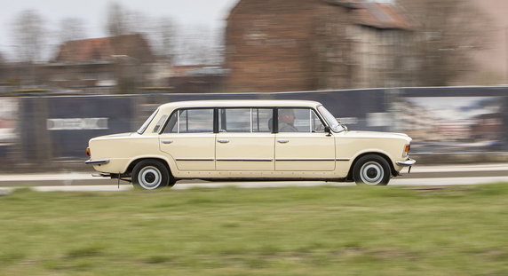 Polski Fiat 125p i FSO Polonez w wersji Long - przedłużane auta z FSO