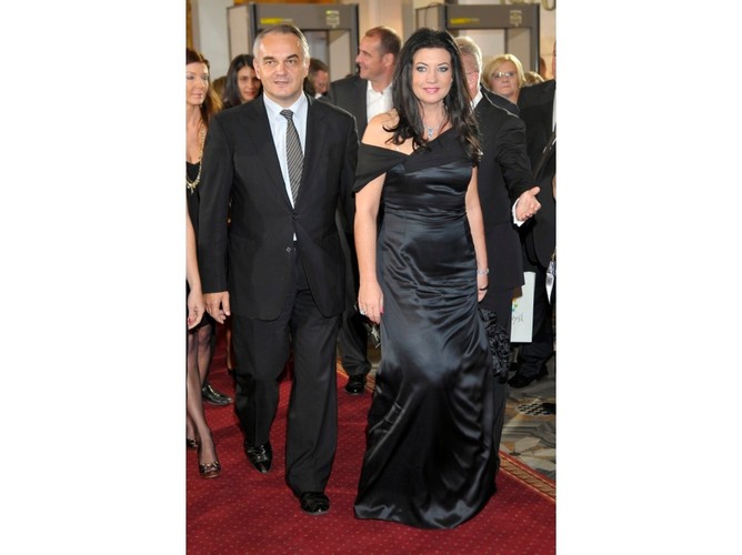 Gwiazdy na uroczystej premierze filmu '1920 Bitwa warszawska': Alicja Węgorzewska i Waldemar Pawlak.