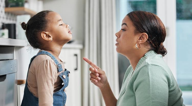 Emiatt válhat borzalmassá a szülő-gyermek kapcsolat. Fotó: Getty Images
