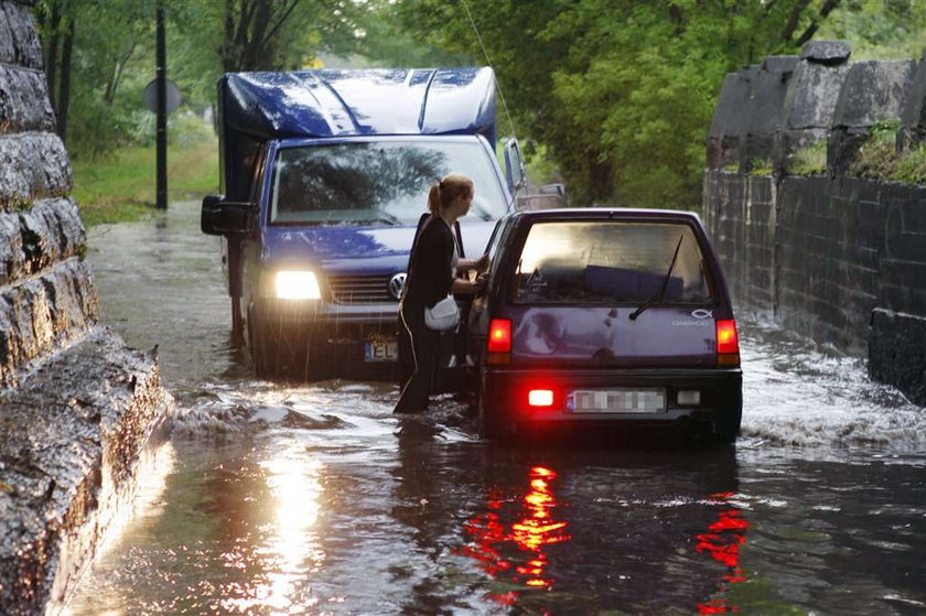 Tu znów nas zaleje