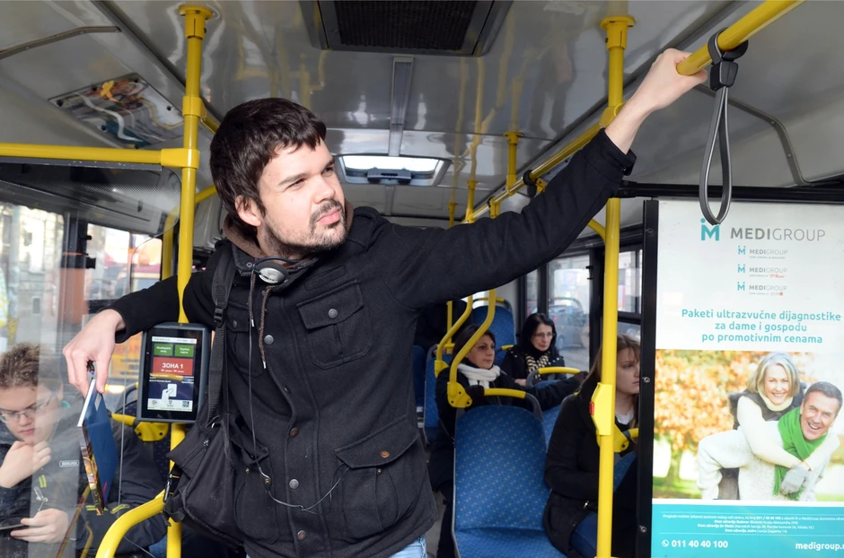 Zašto u sredini, kad može da se stoji kod vrata