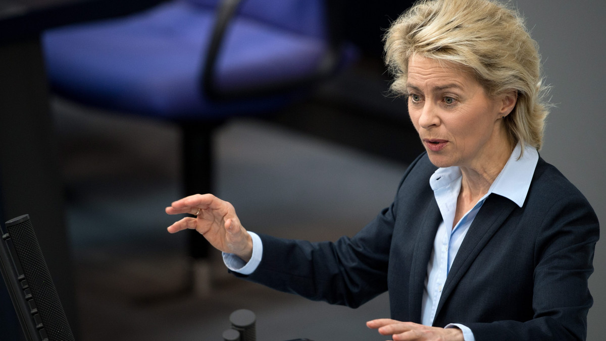 Niemiecka minister obrony Ursula von der Leyen opowiedziała się na łamach tygodnika "Der Spiegel" za zaznaczeniem przez NATO swojej obecności na wschodnich granicach sojuszu, by w związku z kryzysem okazać poparcie dla krajów Europy Środkowej i Wschodniej.