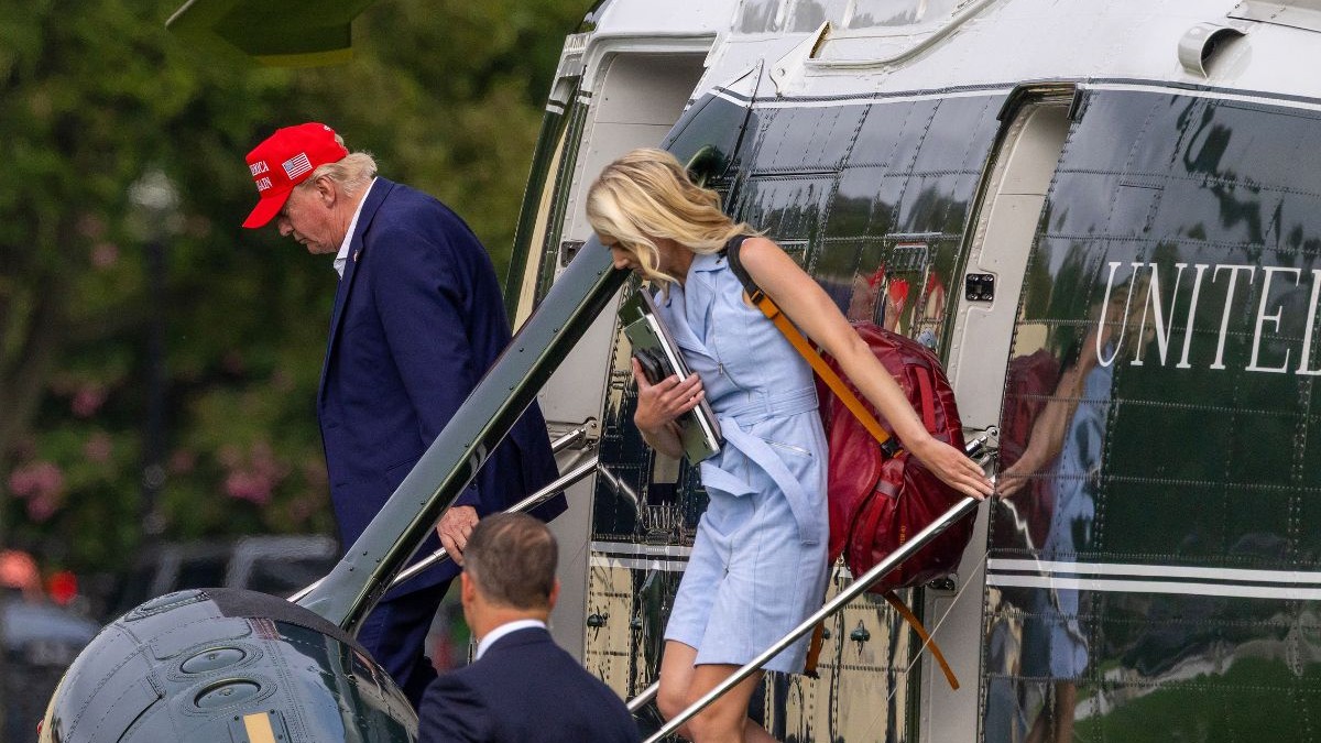 Donald Trump a acordat cadouri financiare consistente secretarelor sale de la Casa Albă