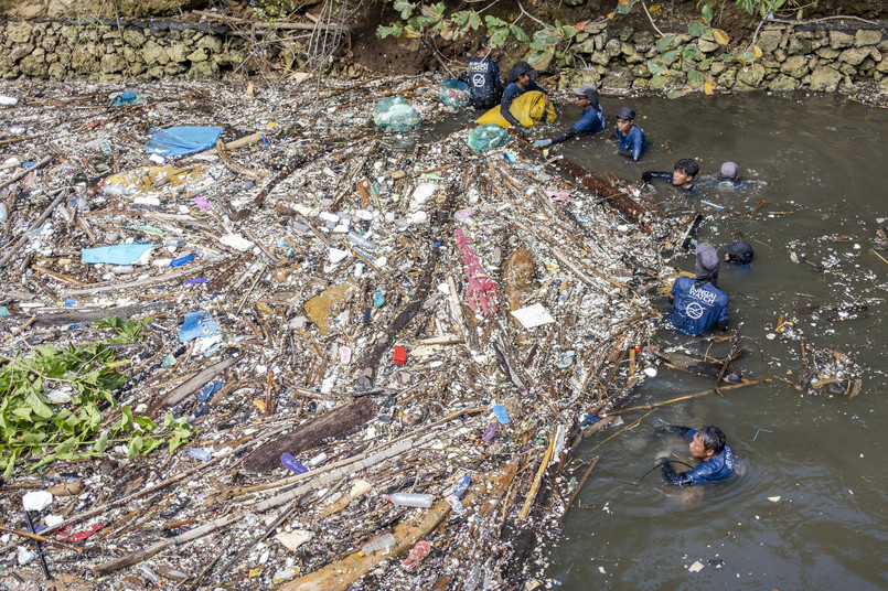 River clean up to mark World Water Day in Bali