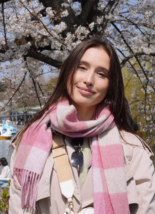 Natalisi je vášnivou cestovateľkou.