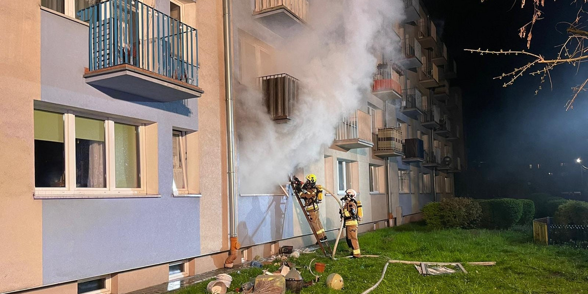 Wybuch gazu w Kętrzynie. Na miejscu przez wiele godzin pracowali strażacy.