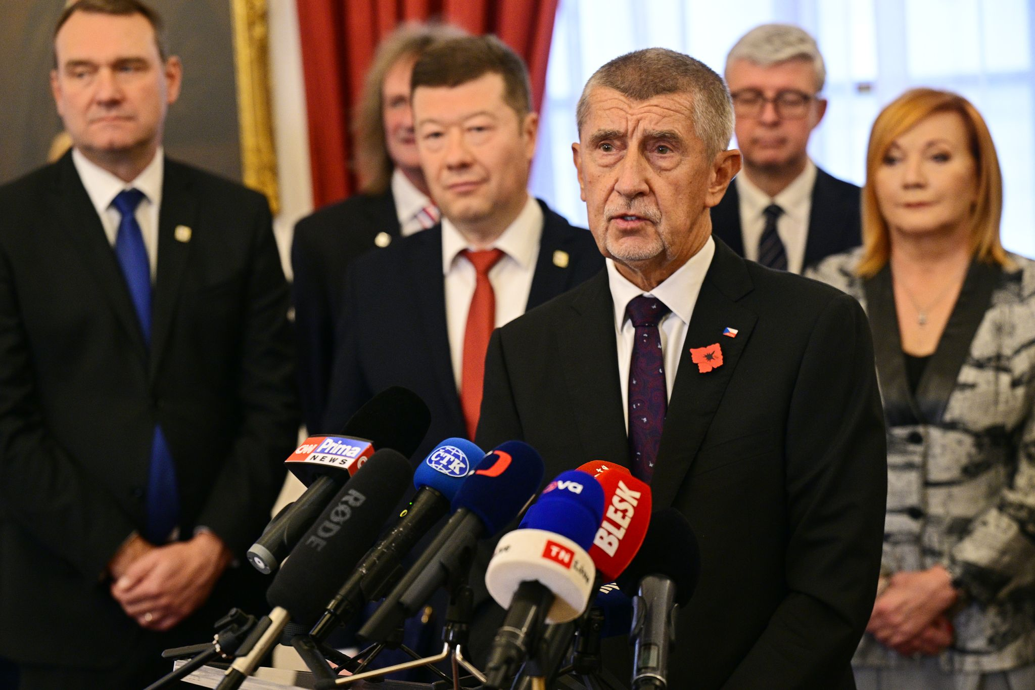 Babiš bildet euroskeptische Koalition in Tschechien mit Rechtsextremen