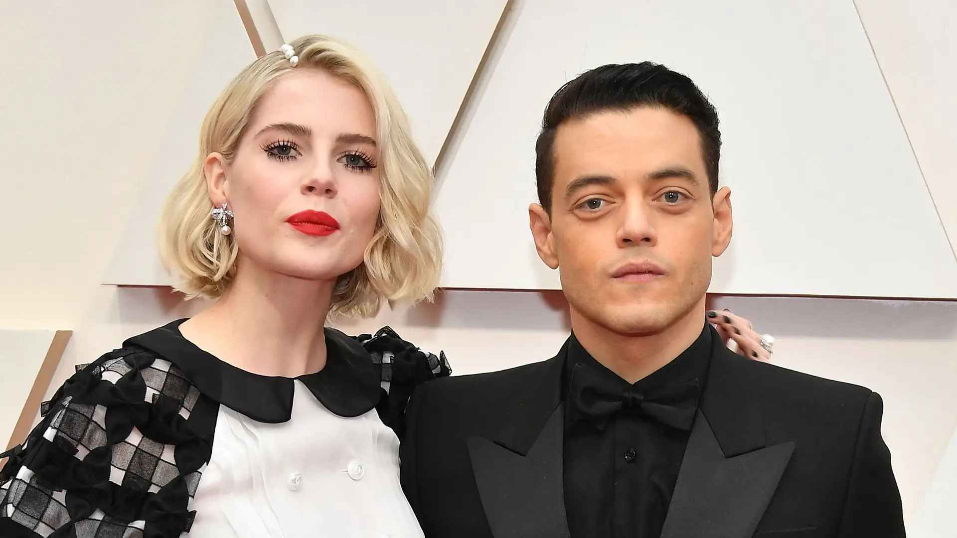 Najpiękniejsze pary na Oscarach 2020. Keanu Reeves z mamą, Rami Malek i Lucy Boynton i inni