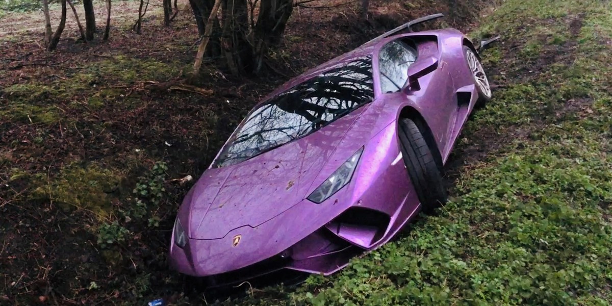 Wielka Brytania: Kierowcy w szoku. W rowie było Lamborghini