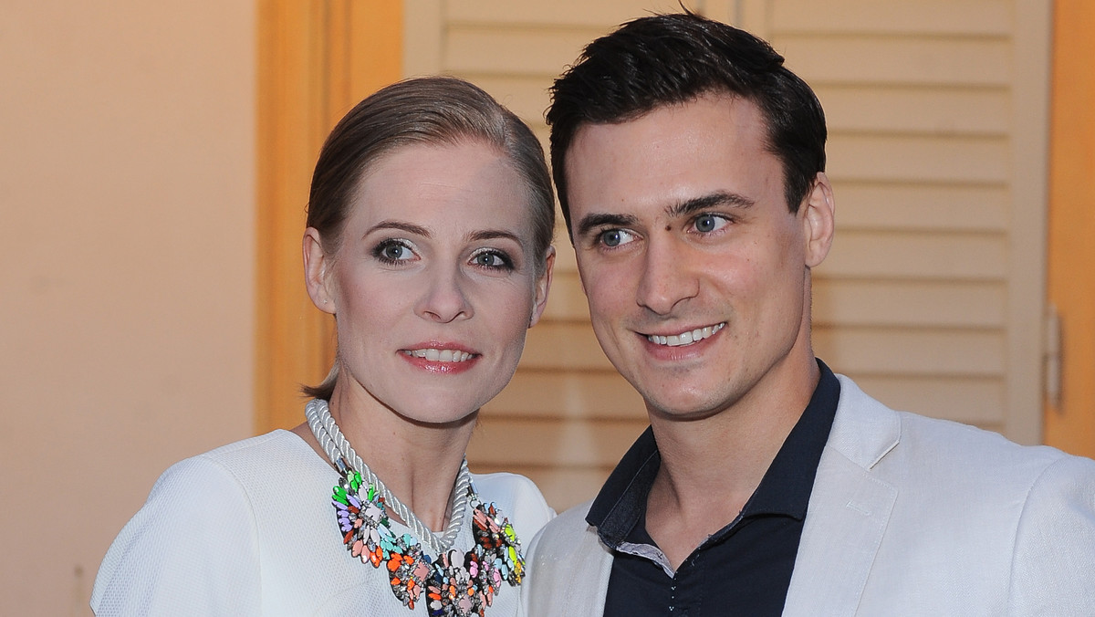Mateusz Damięcki zostanie ojcem. Informacje o tym, że partnerka aktora, Paulina Andrzejewska jest w ciąży, potwierdziła menedżerka aktora.