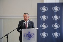 Prezes NIK skarży się na Orlen. Napisał LIST do marszałek Sejmu