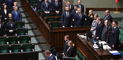 Burza w Sejmie! Poszło o minutę ciszy. Hołownia musiał się tłumaczyć