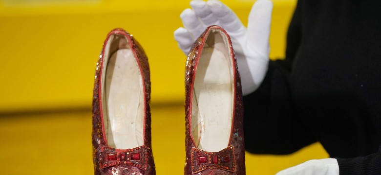 28 milionów za buty z kultowego filmu. Rekord pobity pięciokrotnie
