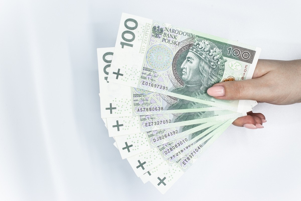 6000 zł za miesiąc szkolenia. Nie trzeba mieć studiów. Został ostatni termin na zapisanie się
