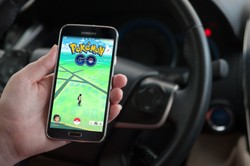 Łowcy pokemonów wygrażali sobie na autostradzie A4. Policja w szoku