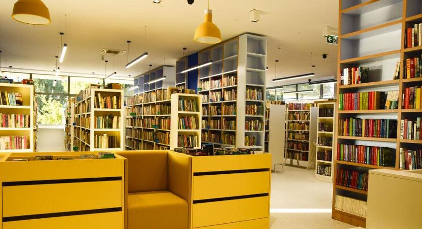 Biblioteka Kraków to miejska sieć bibliotek – jedna z największych w Polsce. Znajdziemy tu blisko 1,3 mln ksiązek
