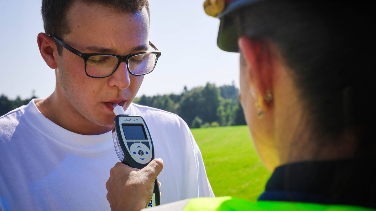 Popio 2 litra bezalkoholnog piva pa duvao u alko-test: Evo šta je pokazao! Kép