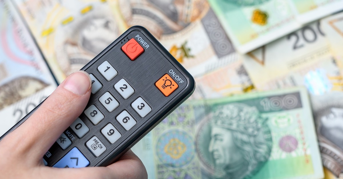 Abonament RTV w lutym 2026. Nowy próg emerytury i kary za telefony. Czy musisz wpuścić kontrolera?