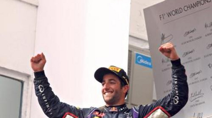 Ricciardo nyerte az év versenyét