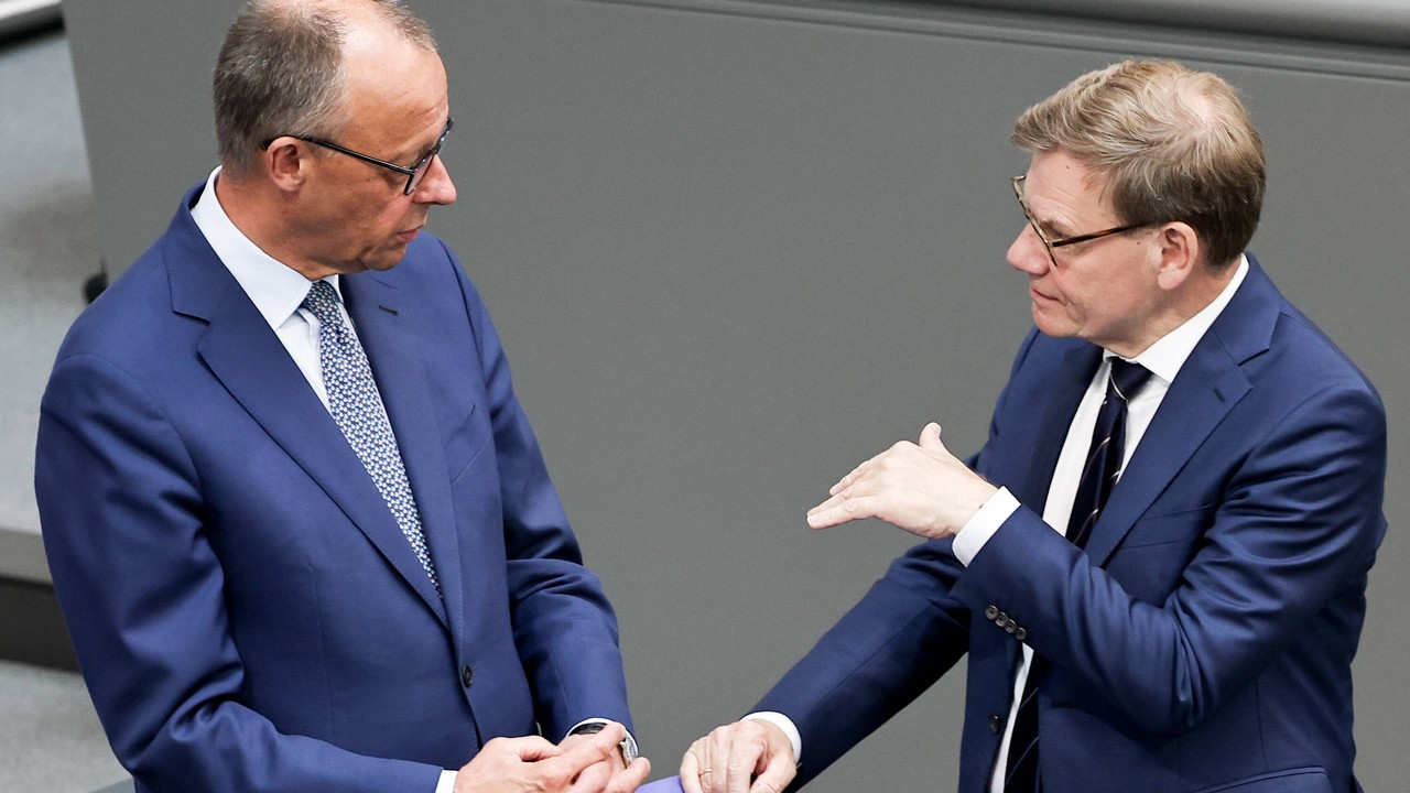 "Odwrócenie relacji sprawca-ofiara". Chadecy kłócą się o Izrael. Były lider CDU krytykuje kanclerza Merza
