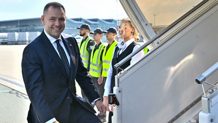 Prezydent Nawrocki w Białym Domu. Zakupy broni mogą się opłacić [WYWIAD]